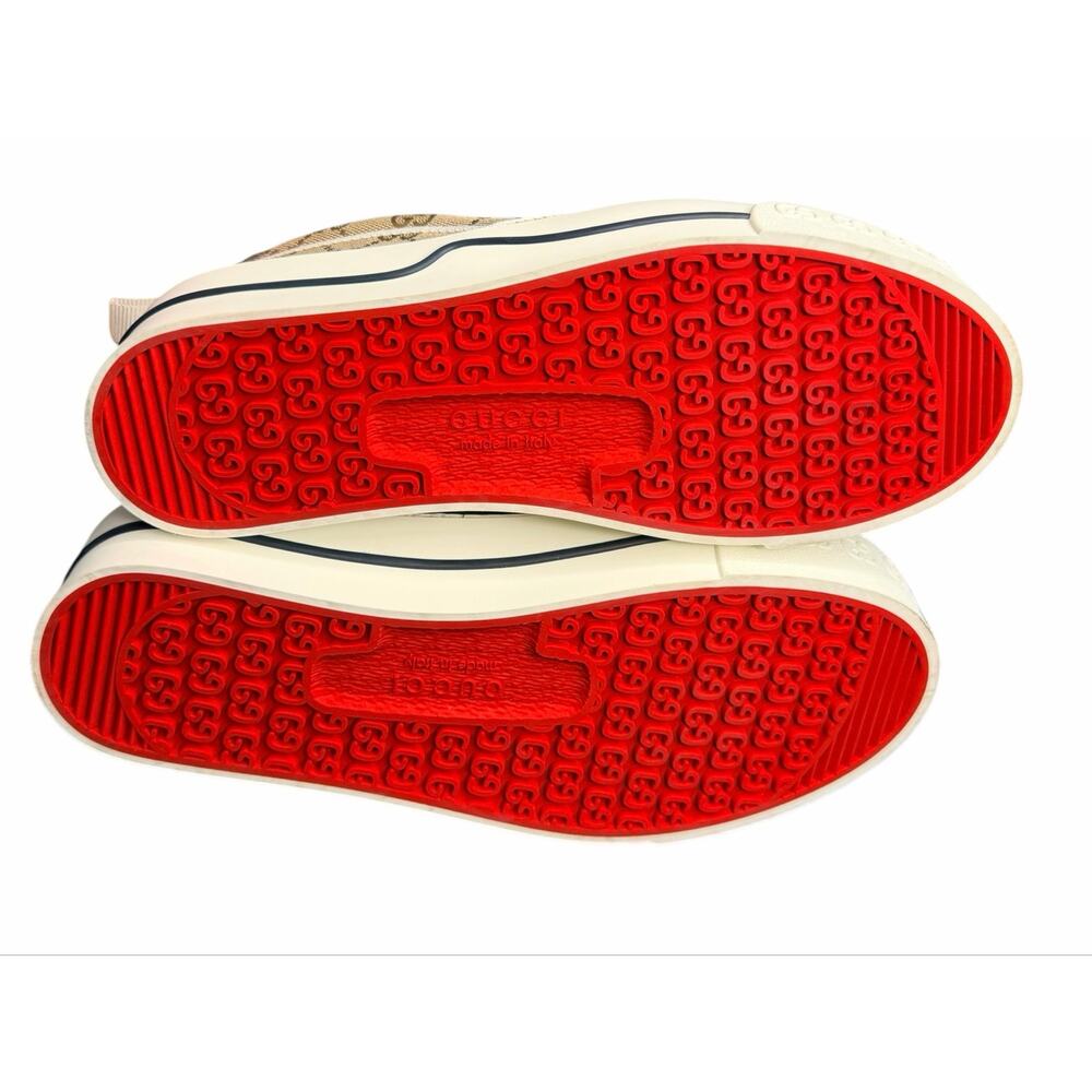 Gucci NIB 1977 Tennis Slip-On Sneaker in Beige Coated Canvas Monogram Size
39.5 - Picture 11 of 11